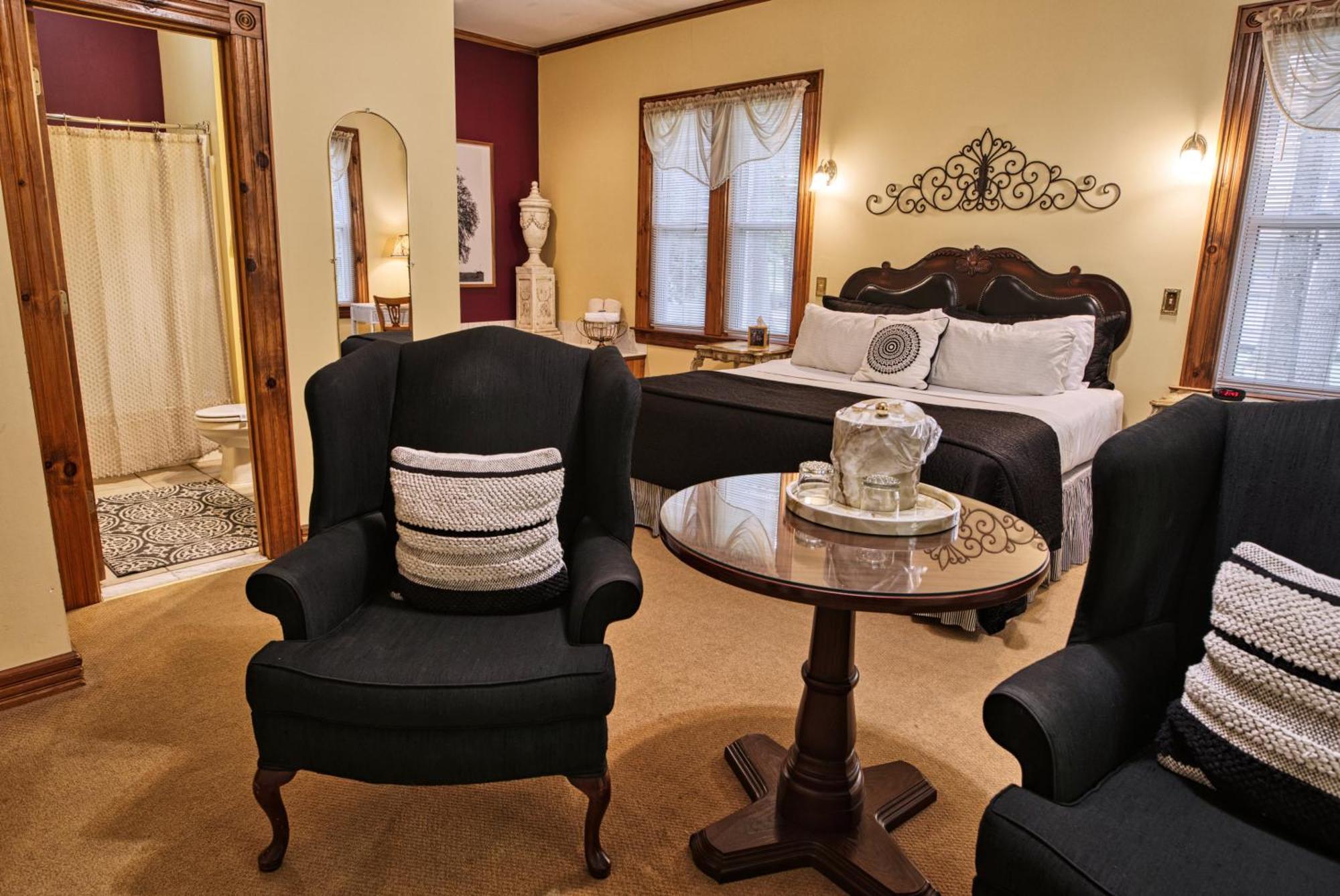 Rockwell Falls Inn And Wine Bar Lake Luzerne 客房 照片