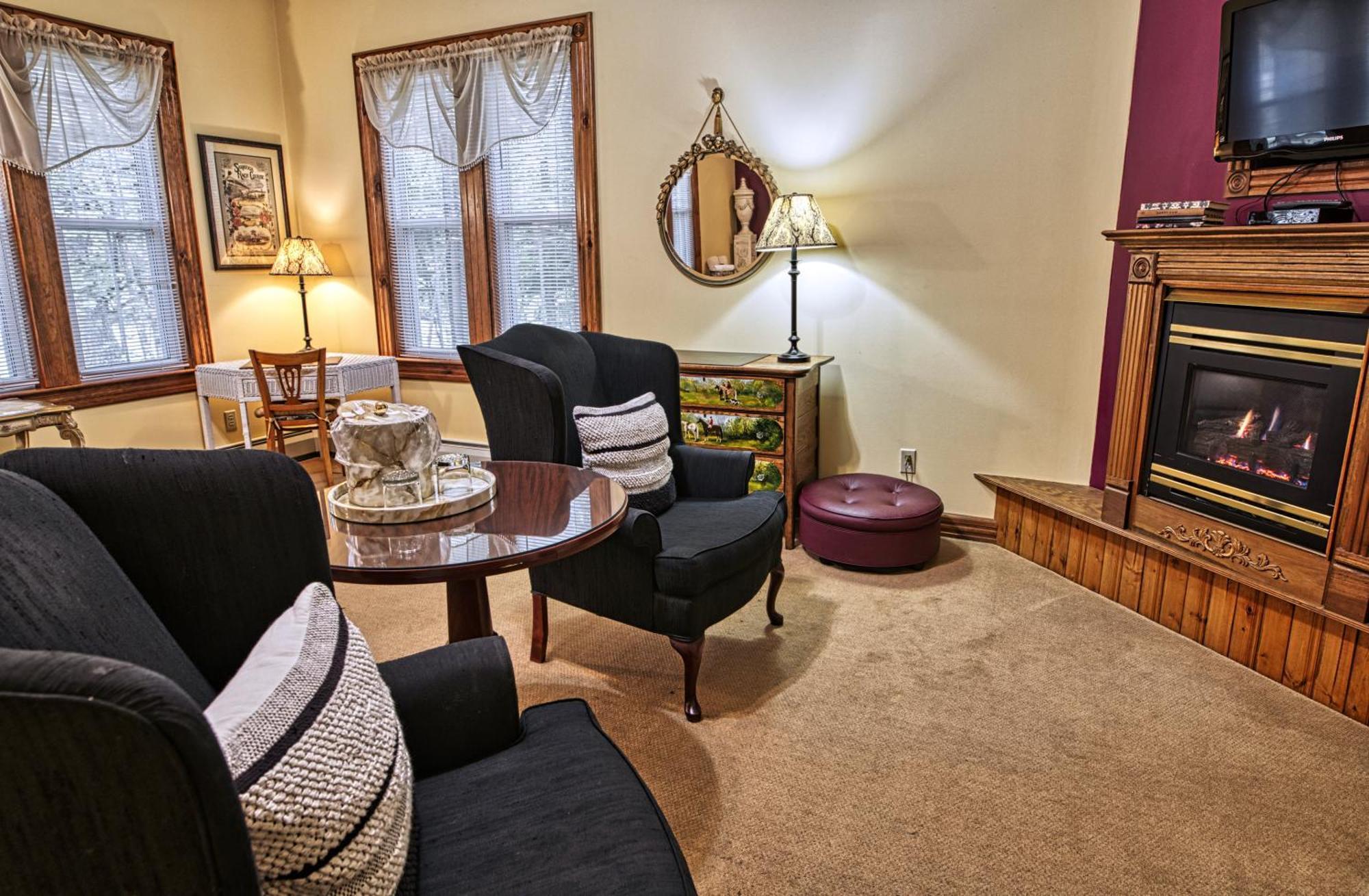 Rockwell Falls Inn And Wine Bar Lake Luzerne 客房 照片