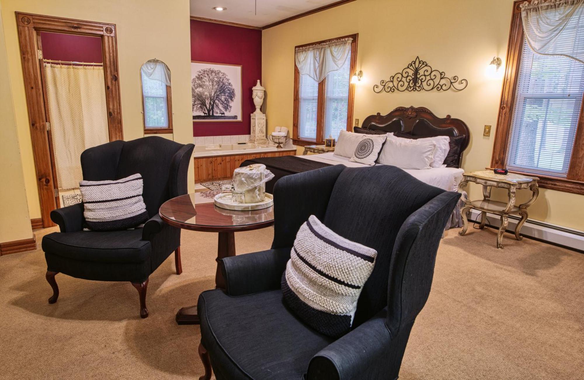 Rockwell Falls Inn And Wine Bar Lake Luzerne 客房 照片