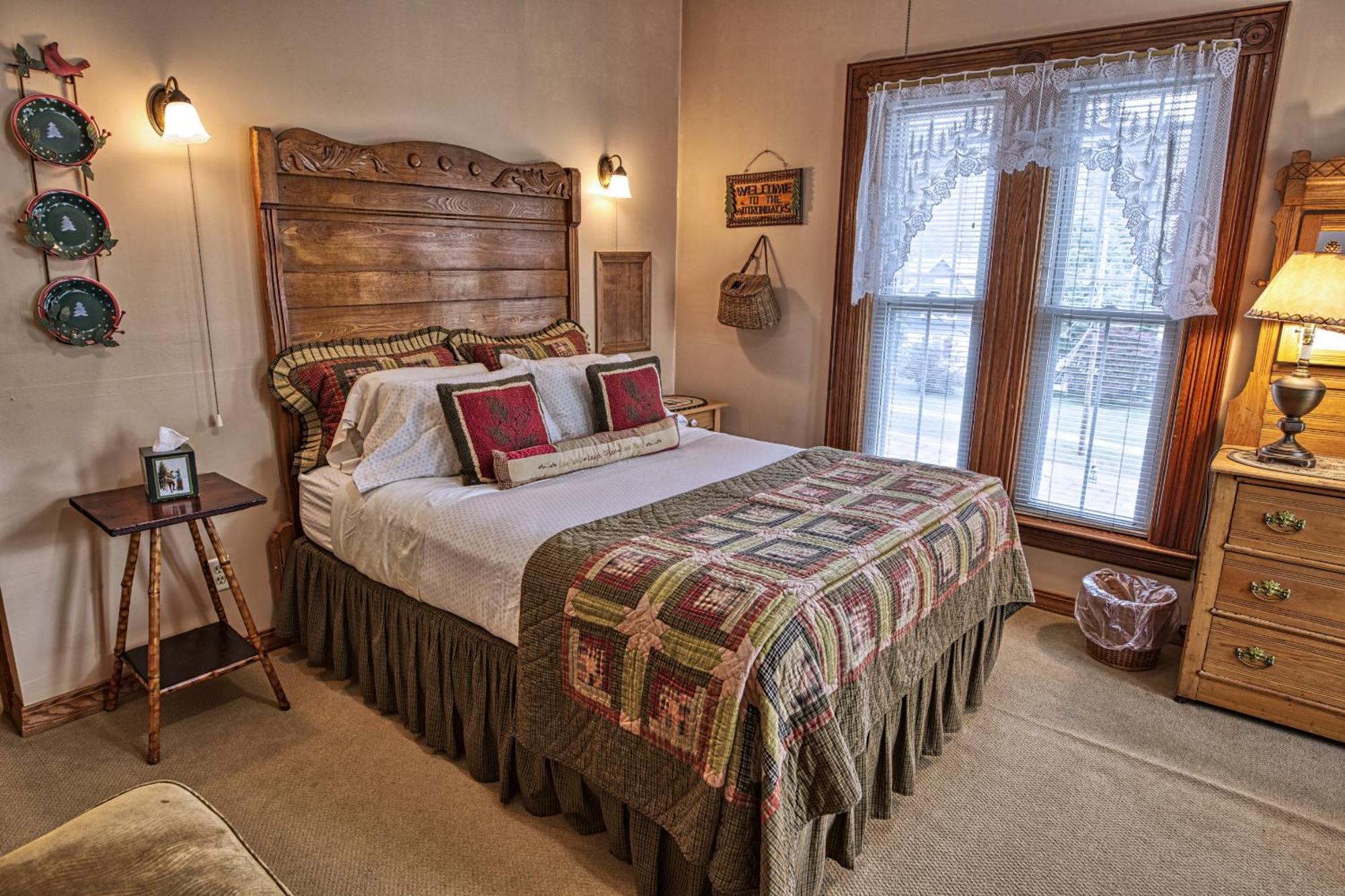 Rockwell Falls Inn And Wine Bar Lake Luzerne 外观 照片