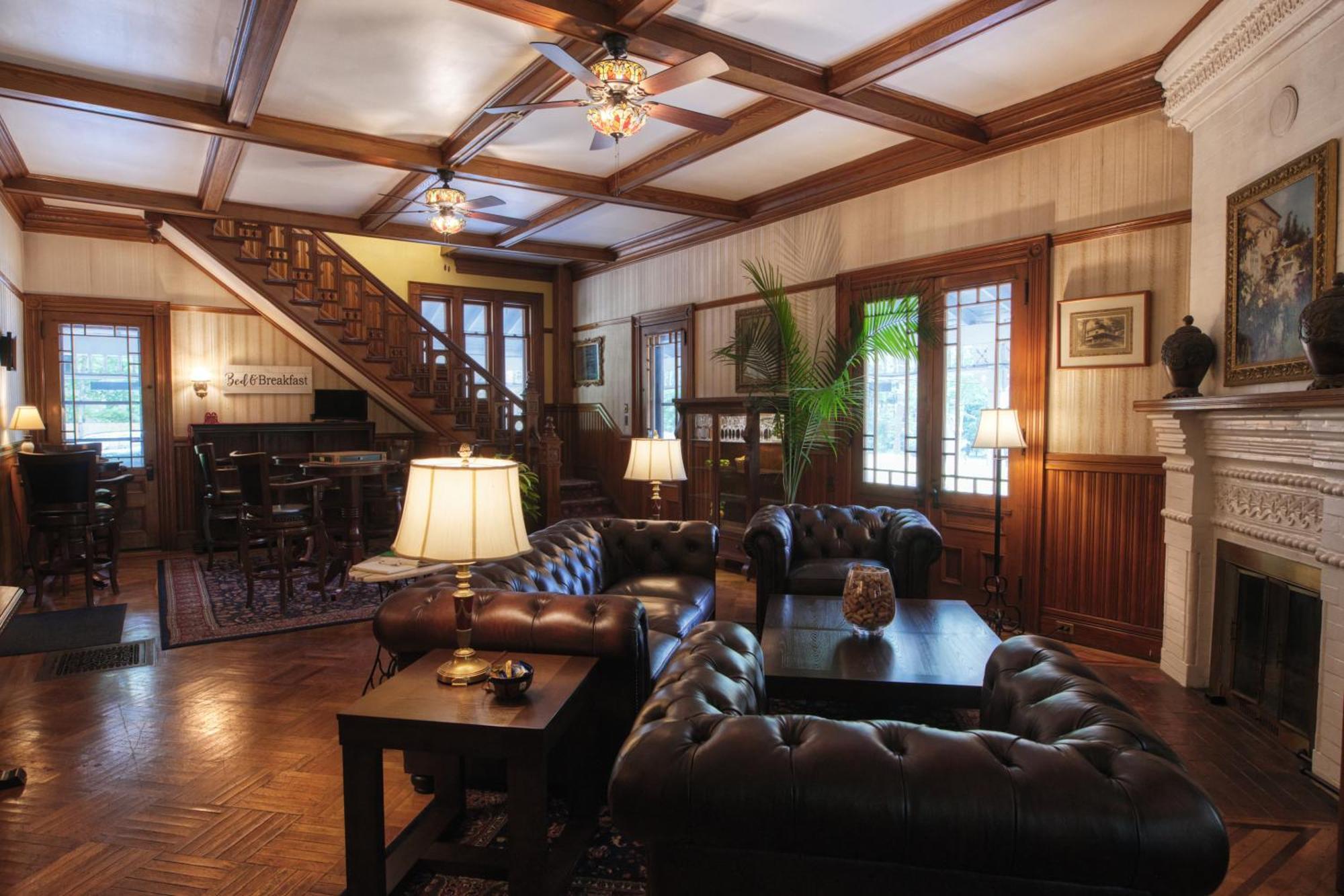 Rockwell Falls Inn And Wine Bar Lake Luzerne 外观 照片