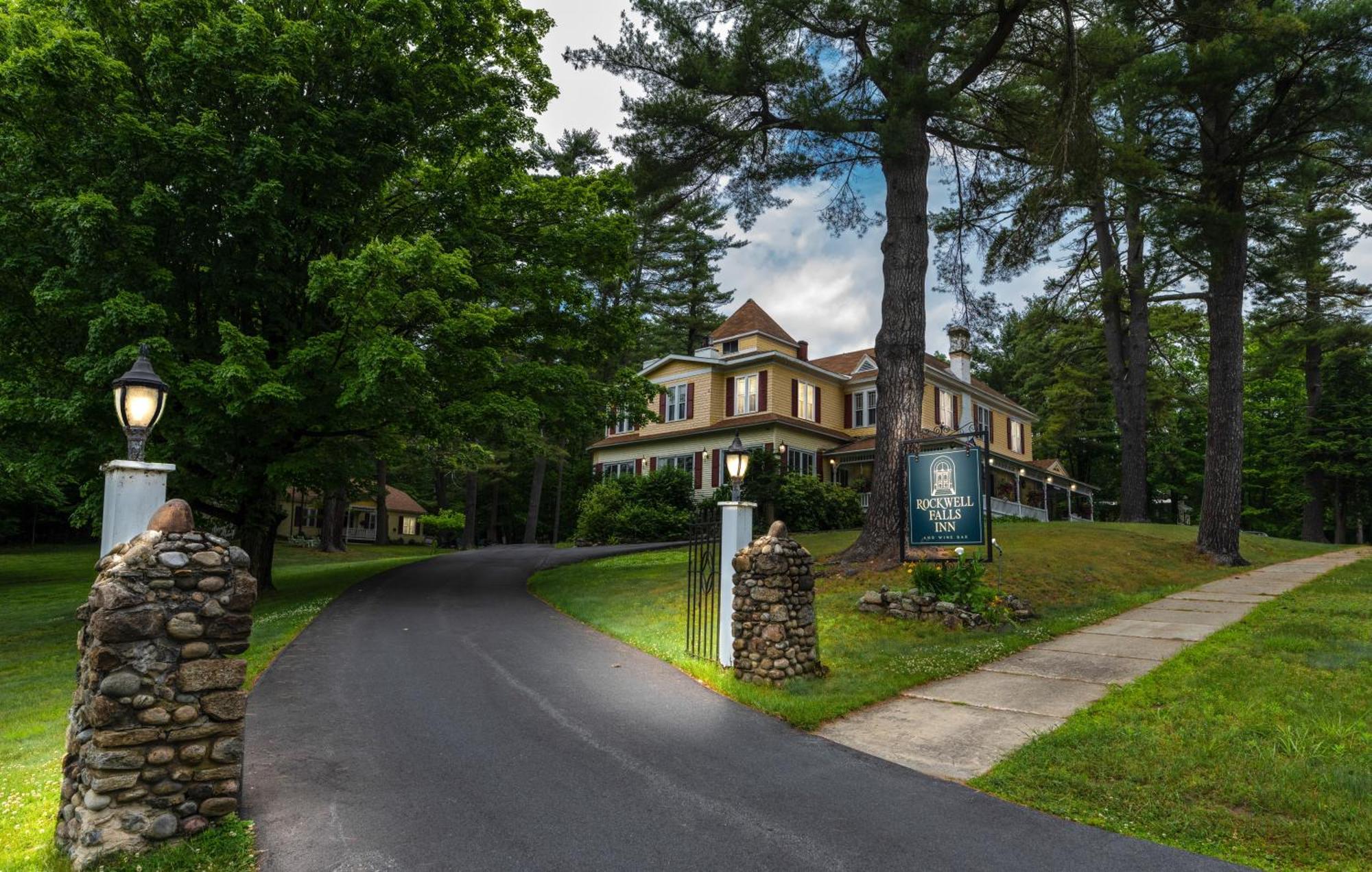 Rockwell Falls Inn And Wine Bar Lake Luzerne 外观 照片
